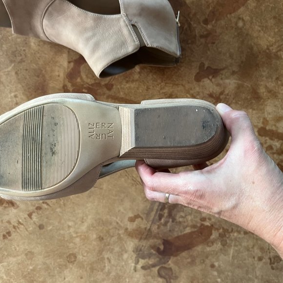 Naturalizer tan/cream leather booties - Picture 3 of 8